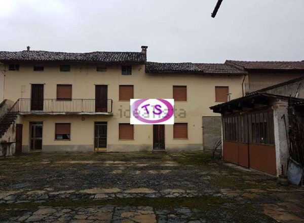 casa indipendente in vendita a Villanova Monferrato