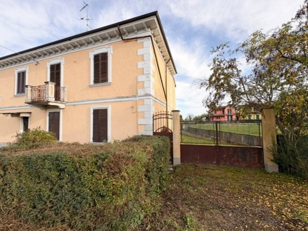 casa indipendente in vendita a Villanova Monferrato