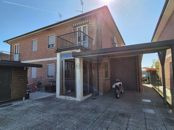 casa indipendente in vendita a Villanova Monferrato