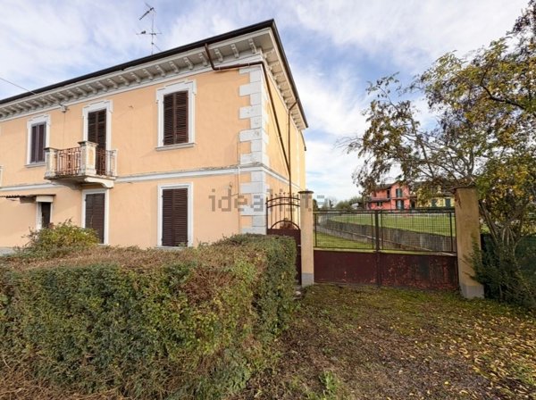 casa indipendente in vendita a Villanova Monferrato