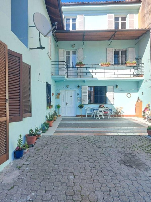 casa indipendente in vendita a Villaromagnano