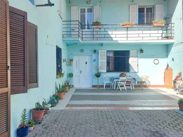 casa indipendente in vendita a Villaromagnano