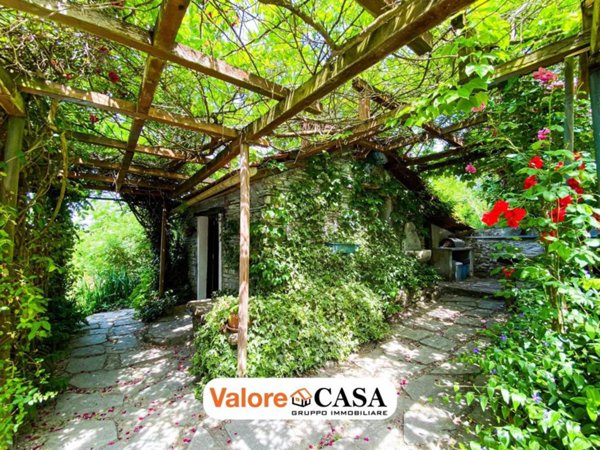 casa indipendente in vendita a Visone