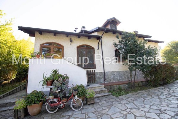 casa indipendente in vendita a Visone