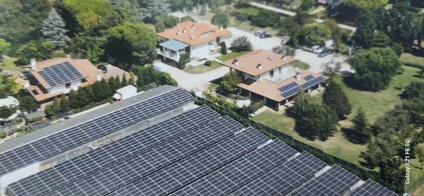 negozio in affitto a Bellaria-Igea Marina in zona Igea Marina