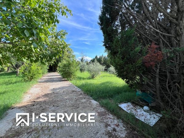 terreno agricolo in vendita a Bellaria-Igea Marina in zona Igea Marina