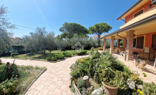 casa indipendente in vendita a Bellaria-Igea Marina