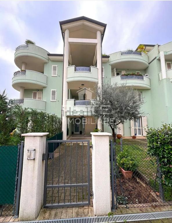 appartamento in vendita a Bellaria-Igea Marina in zona Igea Marina