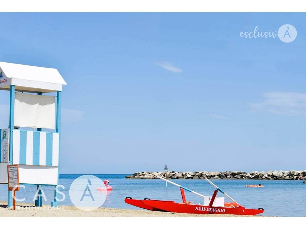 negozio in vendita a Bellaria-Igea Marina in zona Bellaria