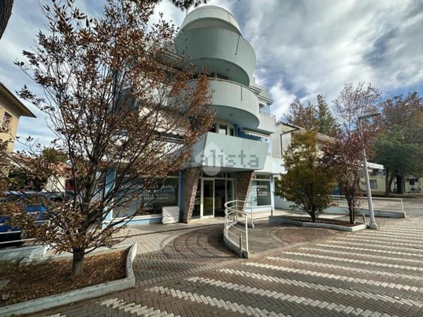 ufficio in vendita a Bellaria-Igea Marina in zona Bellaria
