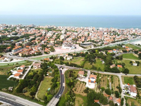 intera palazzina in vendita a Bellaria-Igea Marina