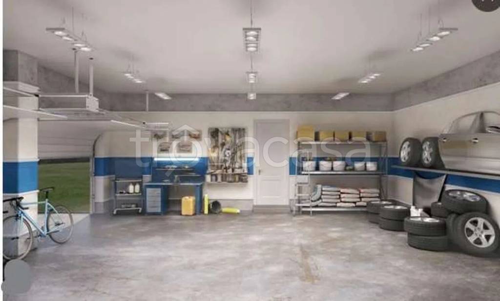 locale di sgombero in vendita a Bellaria-Igea Marina in zona Bellaria