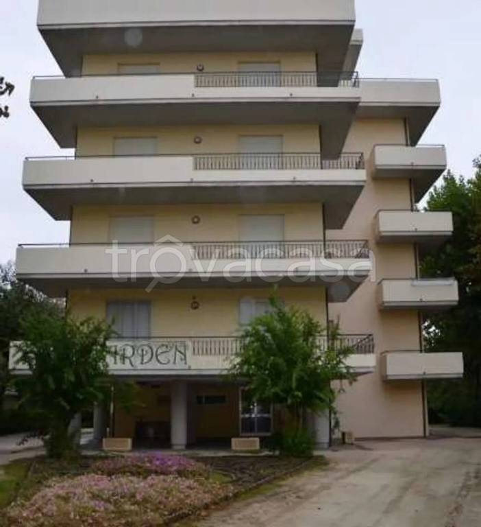 appartamento in vendita a Bellaria-Igea Marina in zona Igea Marina