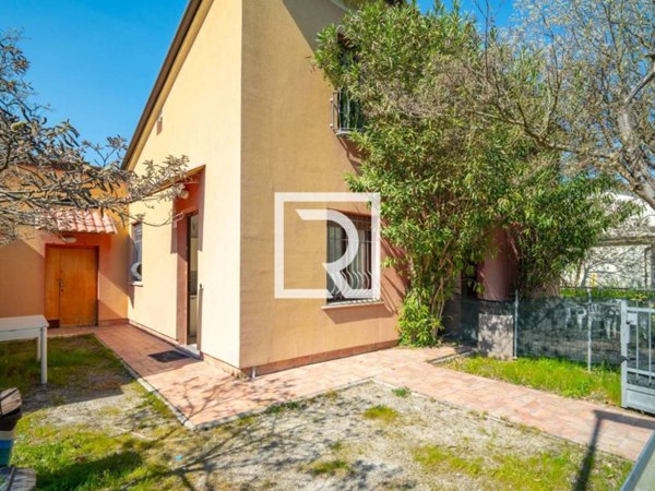 appartamento in vendita a Bellaria-Igea Marina in zona Igea Marina
