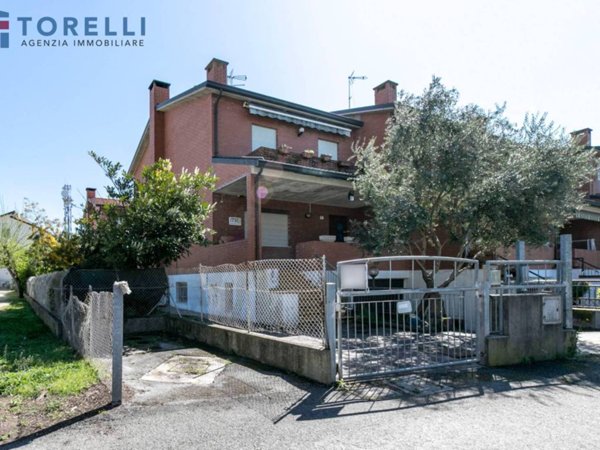 casa indipendente in vendita a Bellaria-Igea Marina in zona Bellaria