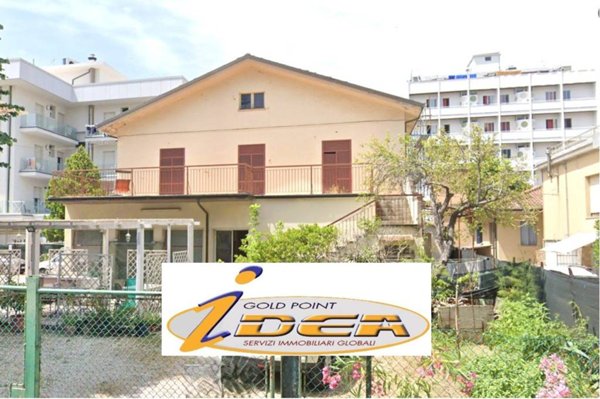 casa indipendente in vendita a Bellaria-Igea Marina in zona Igea Marina