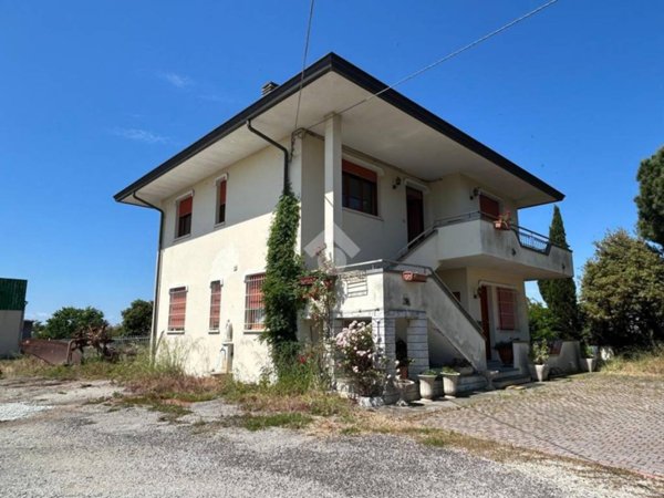 casa indipendente in vendita a Bellaria-Igea Marina in zona Bellaria