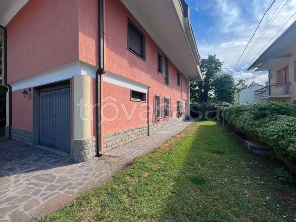 casa indipendente in vendita a Bellaria-Igea Marina in zona Bellaria