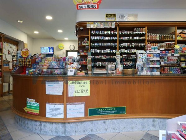 negozio in vendita a Bellaria-Igea Marina in zona Bellaria