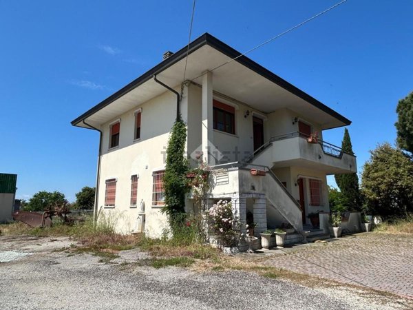 casa indipendente in vendita a Bellaria-Igea Marina in zona Bellaria