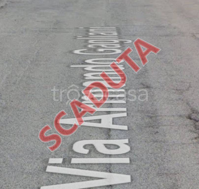 negozio in vendita a Bellaria-Igea Marina in zona Igea Marina