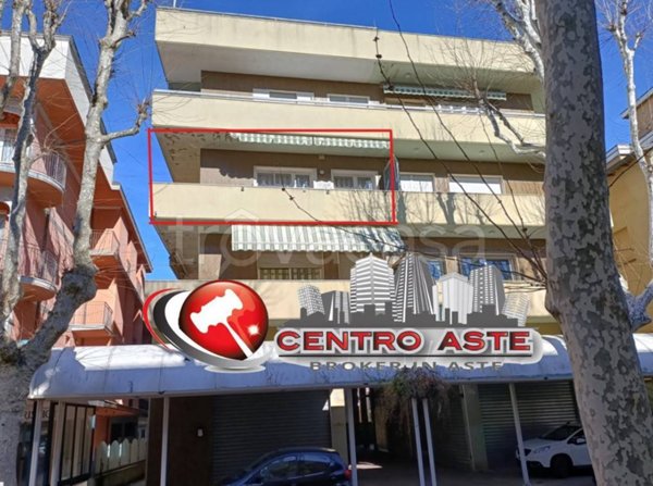 appartamento in vendita a Bellaria-Igea Marina in zona Igea Marina