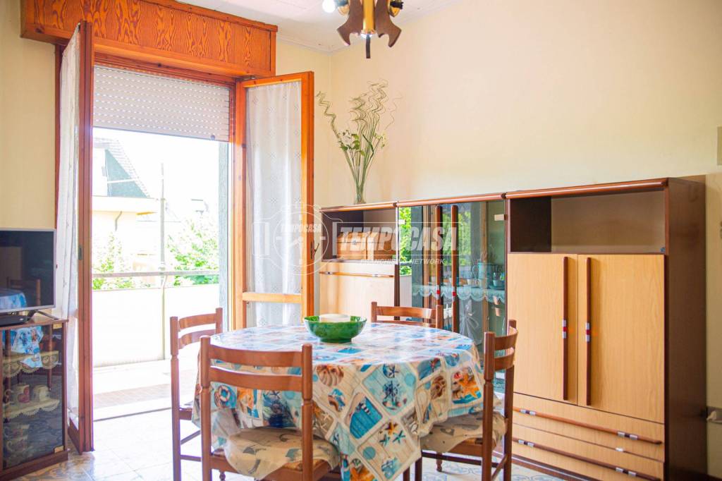 appartamento in vendita a Bellaria-Igea Marina in zona Igea Marina