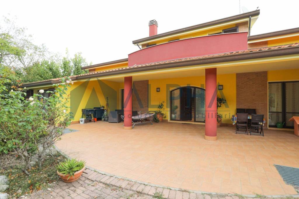 casa indipendente in vendita a Bellaria-Igea Marina in zona Igea Marina