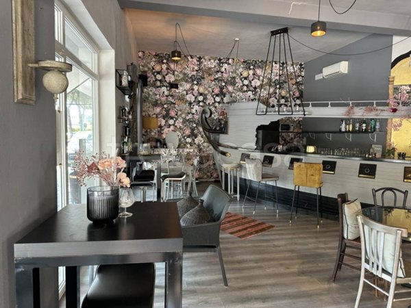 negozio in vendita a Bellaria-Igea Marina in zona Bellaria