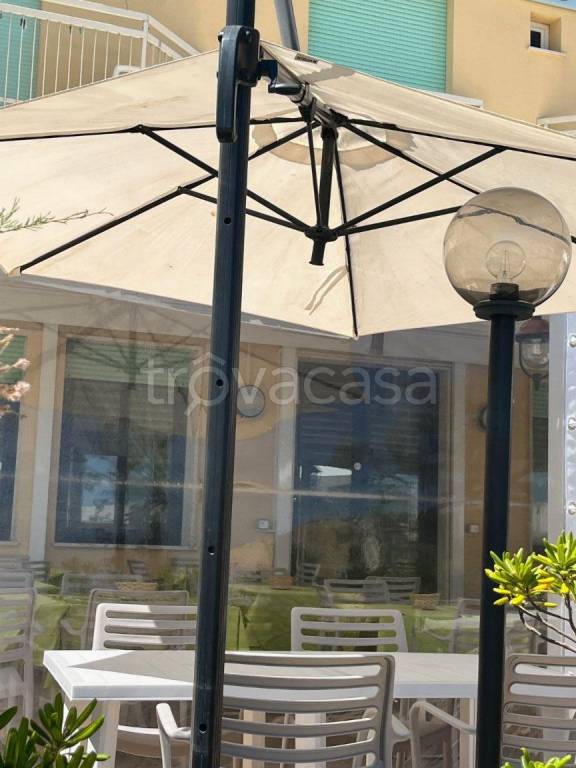 negozio in vendita a Bellaria-Igea Marina in zona Bellaria