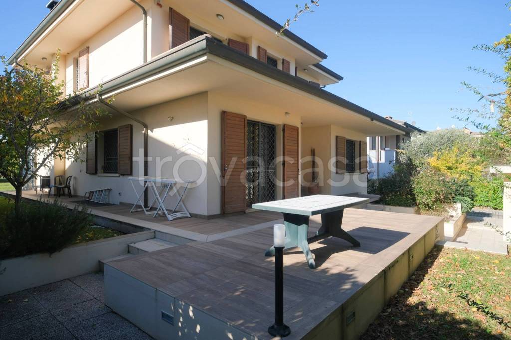 casa indipendente in vendita a Bellaria-Igea Marina in zona Igea Marina