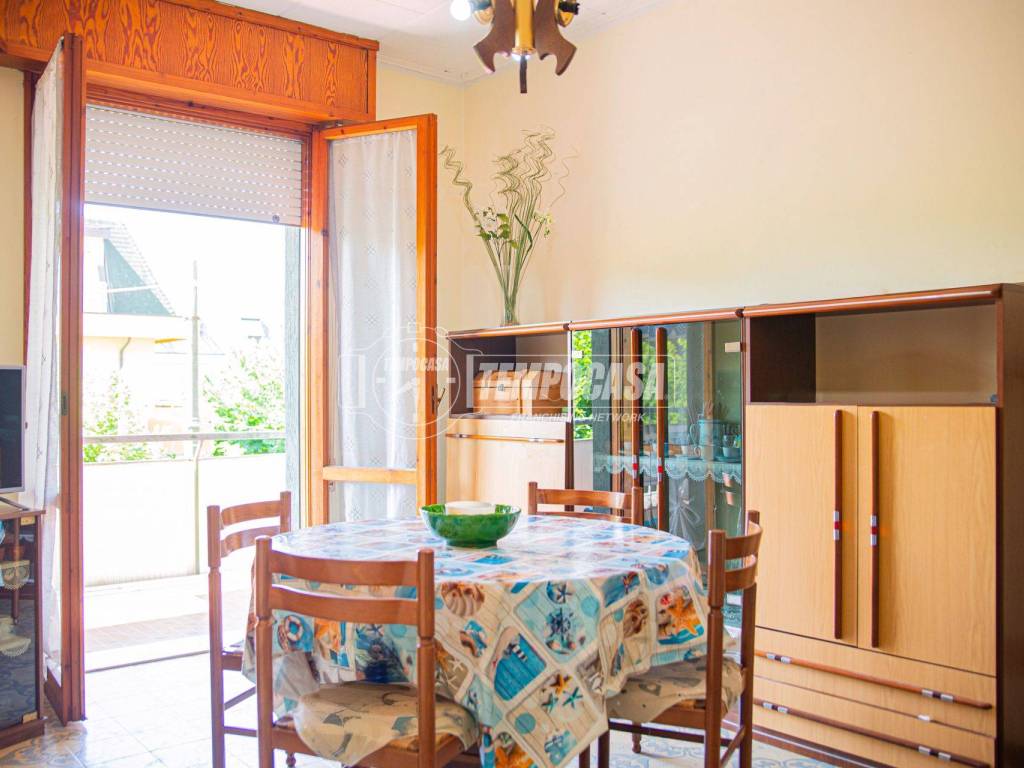 appartamento in vendita a Bellaria-Igea Marina in zona Igea Marina