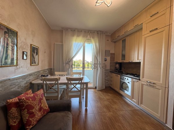 appartamento in vendita a Bellaria-Igea Marina in zona Igea Marina