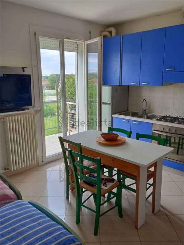 appartamento in vendita a Bellaria-Igea Marina in zona Igea Marina