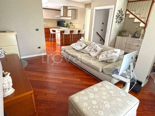 casa indipendente in vendita a Bellaria-Igea Marina in zona Igea Marina