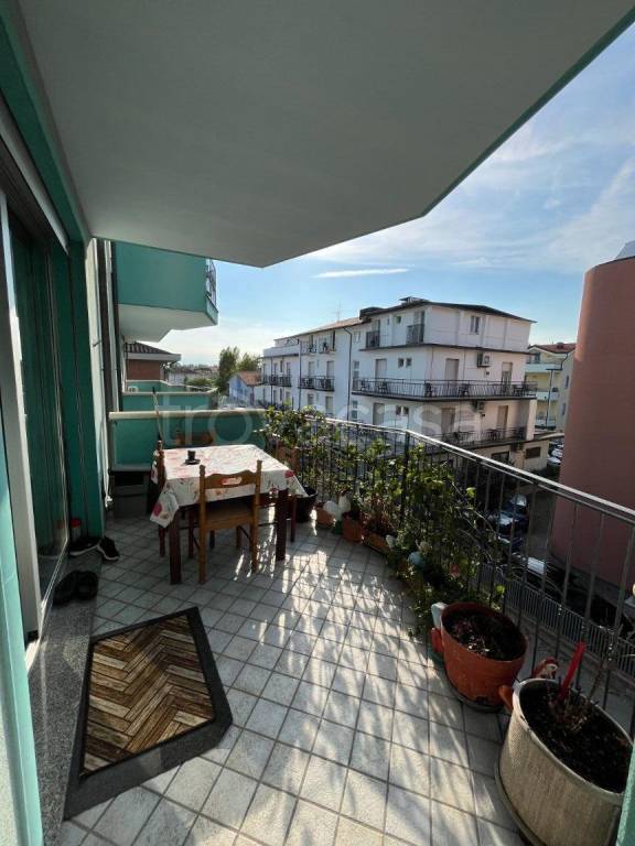 appartamento in vendita a Bellaria-Igea Marina in zona Igea Marina