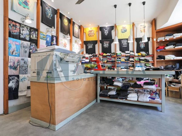 negozio in vendita a Bellaria-Igea Marina