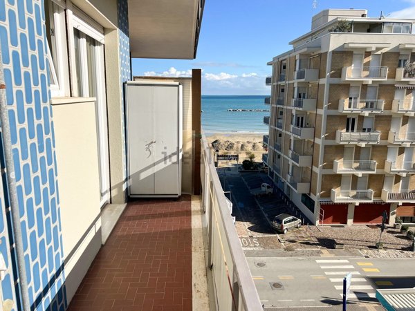 appartamento in vendita a Bellaria-Igea Marina in zona Igea Marina