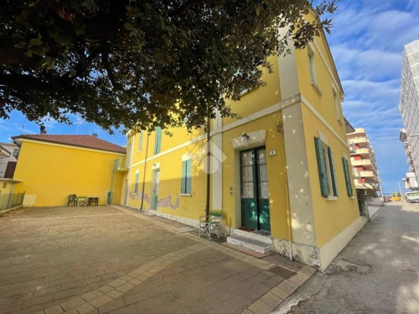 casa indipendente in vendita a Bellaria-Igea Marina in zona Bellaria