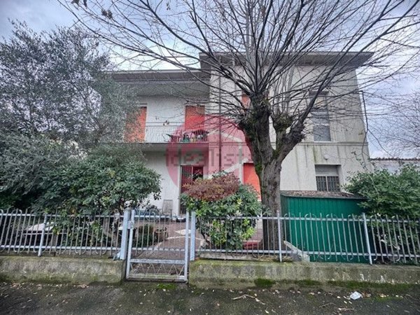 casa indipendente in vendita a Bellaria-Igea Marina in zona Bellaria