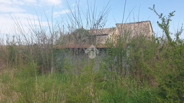 pentavano in vendita a Bellaria-Igea Marina in zona Igea Marina