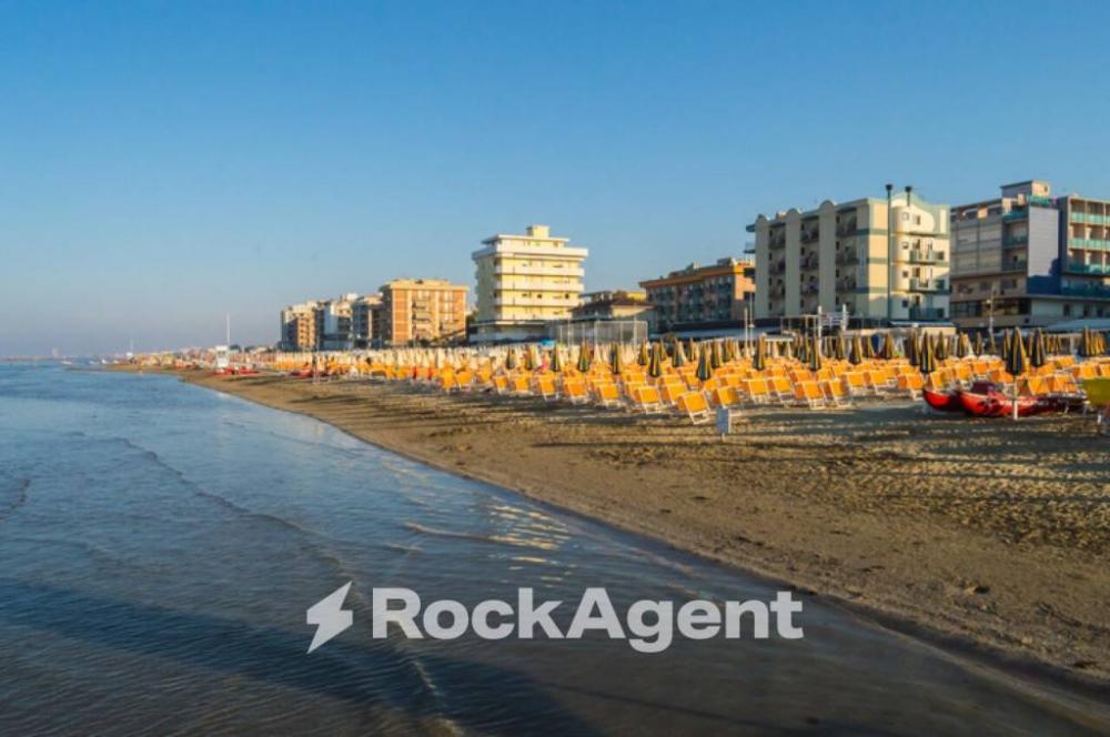 casa indipendente in vendita a Bellaria-Igea Marina in zona Igea Marina