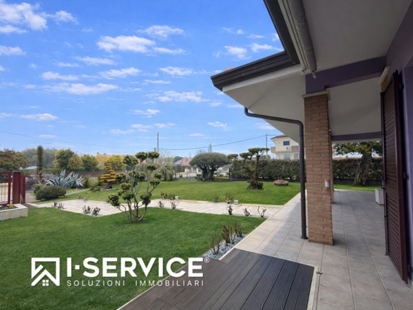 casa indipendente in vendita a Bellaria-Igea Marina in zona Igea Marina