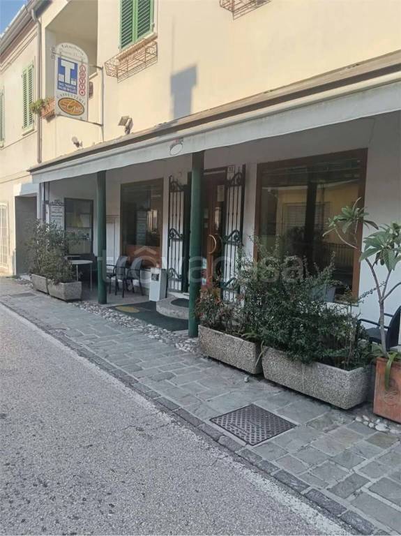 negozio in vendita a Bellaria-Igea Marina