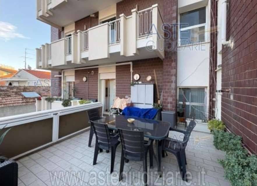 appartamento in vendita a Bellaria-Igea Marina in zona Igea Marina