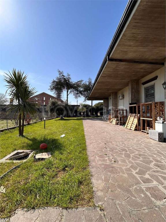 casa indipendente in vendita a Bellaria-Igea Marina in zona Igea Marina