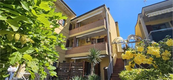 casa indipendente in vendita a Bellaria-Igea Marina in zona Igea Marina