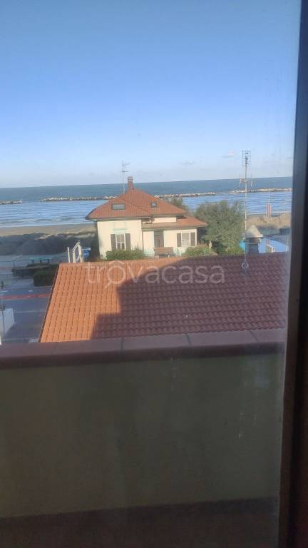 casa indipendente in vendita a Bellaria-Igea Marina in zona Igea Marina