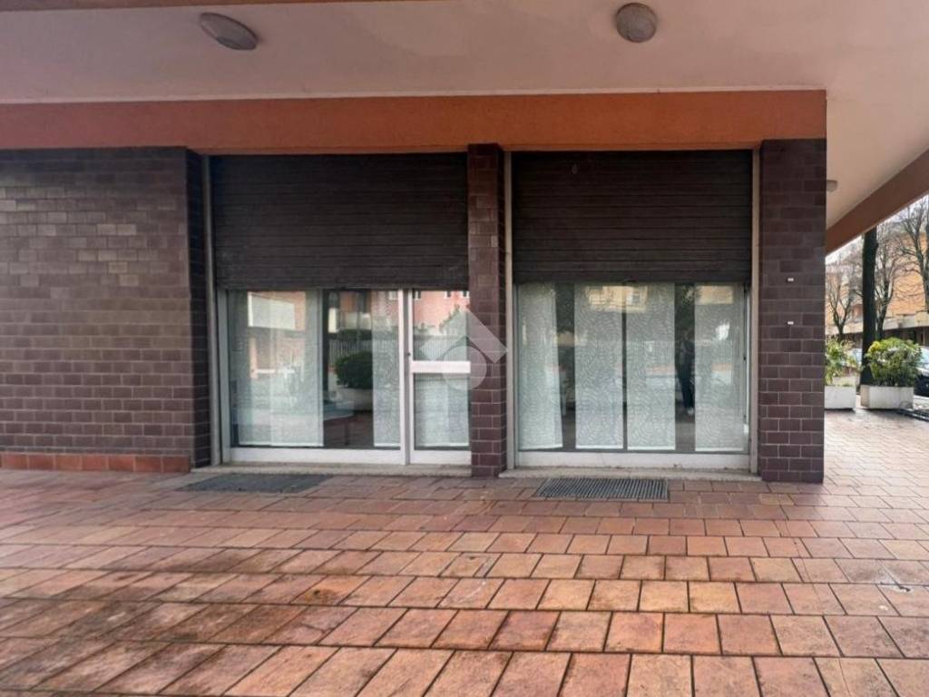 negozio in vendita a Bellaria-Igea Marina in zona Bellaria