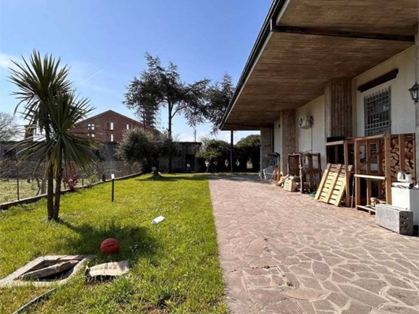 casa indipendente in vendita a Bellaria-Igea Marina